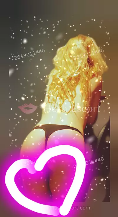 No sólo sexo apasionado sino el mejor momento con la mejor compañía 51 años argentinas cabello-rubio slim escort en mendoza - oral-natural oral-con-proteccion cena-romantica