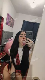 InocenciaLilith dulzura 20 años argentinas cabello-negro slim escort en tucuman - oral-con-proteccion hotel foto 4