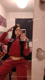 InocenciaLilith dulzura 20 años argentinas cabello-negro slim escort en tucuman - oral-con-proteccion hotel foto 2