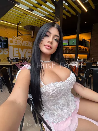 Lucí 24 bebota súper mimosa 🔥🔥🔥! 18 años escort en chubut