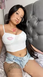 Shalei vip 24 años argentinas cabello-negro curvy escort en buenos aires fd - oral-natural besos-boca foto 3
