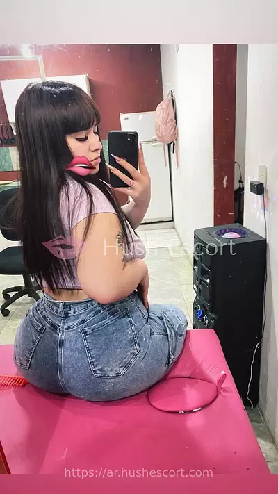 Mujer completa en la cama 18 años escort en san luis