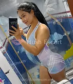 Mariana encantadora y muy joven kinesióloga venezolana 21 años venezolanas escort en ["Santiago Centro", "Santiago centro"] - experiencia-de-novia masaje-erotico foto 4