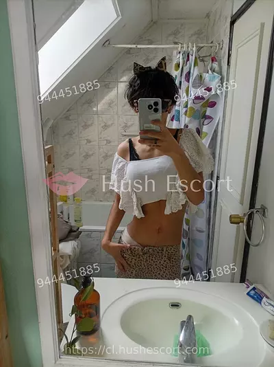 Sexo anal mamadas trios bondage Temuco sexo en público 18 años chilenas cabello-negro curvy escort en araucania - oral-natural oral-con-proteccion apartamento-propio