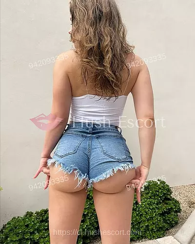 Teresa ven y pruebame amor doy besos reales pajita rusa americana y colita apretadita. 18 años escort en viña - oral-con-proteccion eyaculacion-facial