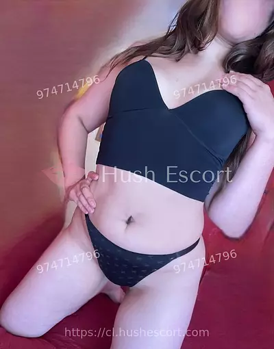 Estefy Cariñosa y Relajada Sacando los Moquitos 30 años chilenas cabello-castano curvy escort en valparaiso - oral-natural oral-con-proteccion - verificada foto 1