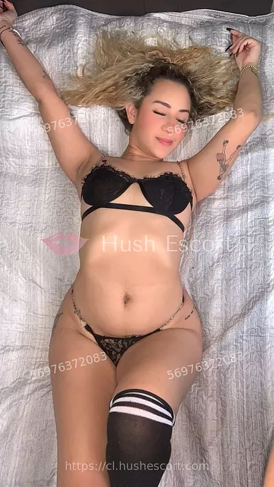 hermosa  Jovencita de 19 añitos con lindas tetas y un Culo de infarto...,  