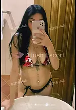 Kendal rica chiquilla venezolana recién llegada 😈🤙 Domicilio y Hoteles 20 años venezolanas escort en ["La Florida", "La florida macul pintana la granja"] - oral-natural oral-con-proteccion foto 1