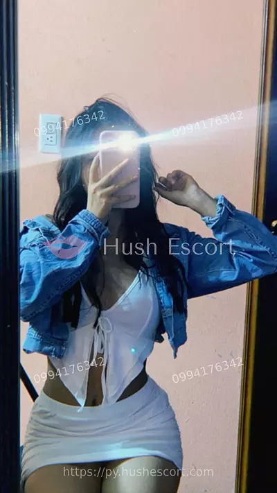 Hermosa y Encantadora morenita Disponible 24hs. 20 años paraguayas cabello-negro curvy escort en itapua - oral-natural oral-con-proteccion apartamento-propio