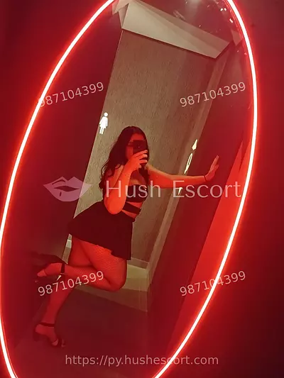 TRANS ENCARNACIÓN 20 años paraguayas cabello-negro curvy escort en itapua - oral-natural sexo-anal