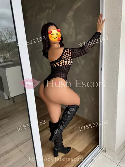 Jazmin tu esteña 22 años escort en alto parana